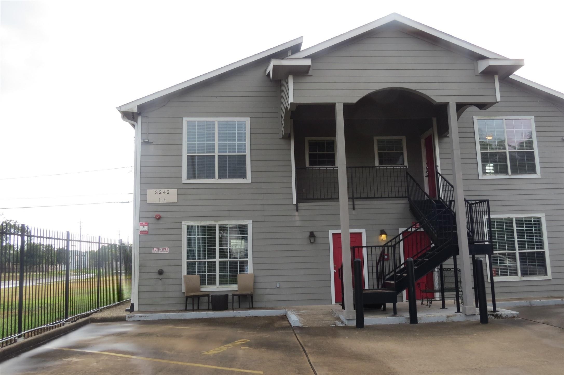 3242 Kilgore Street Houston, TX 77021 - Photo 2 of 19