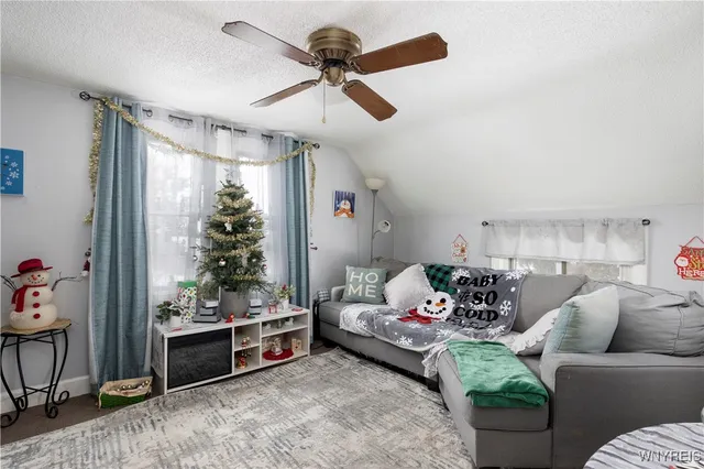 $259,000 | 28 North Davis Street, Orchard Park, NY 14127