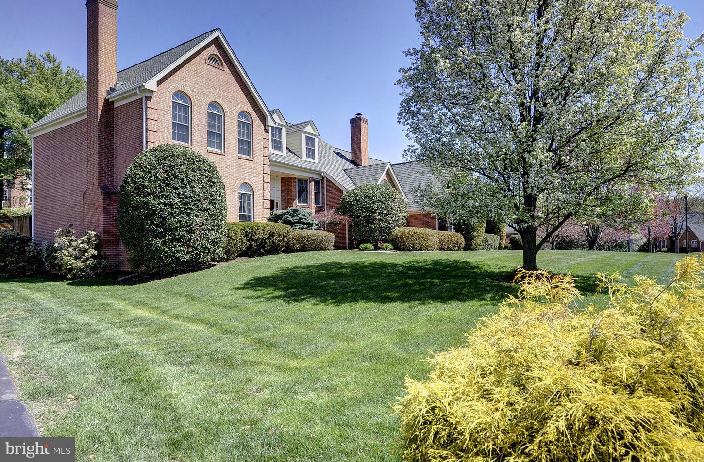 9706 Middleton Ridge Road Vienna, VA 22182 - Photo 2 of 30 Exterior (Front)