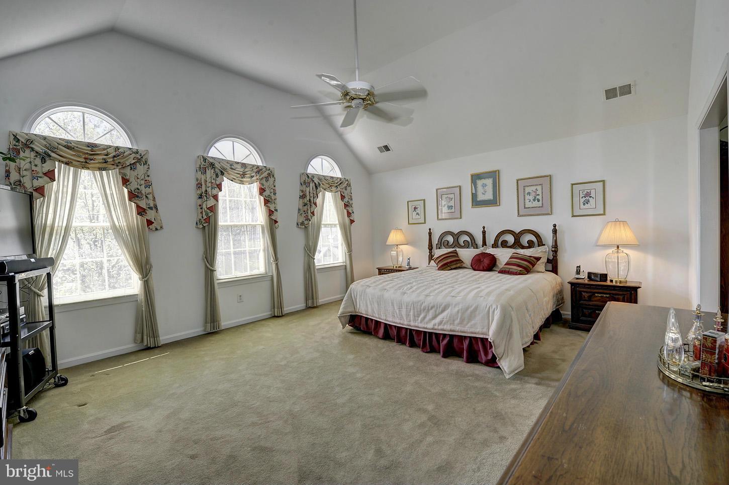 9706 Middleton Ridge Road Vienna, VA 22182 - Photo 18 of 30 Bedroom (Master)