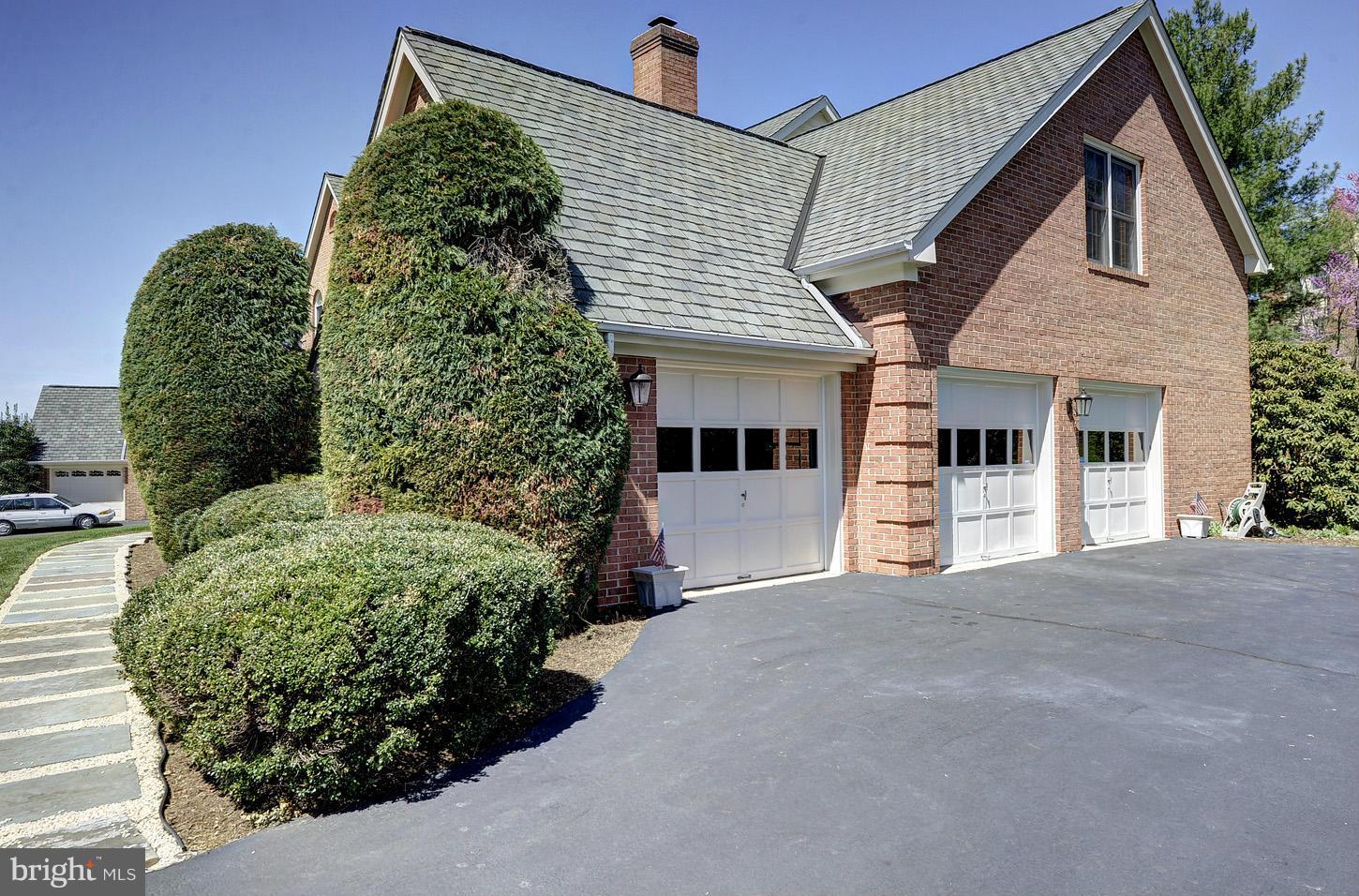 9706 Middleton Ridge Road Vienna, VA 22182 - Photo 3 of 30 Exterior (Front)