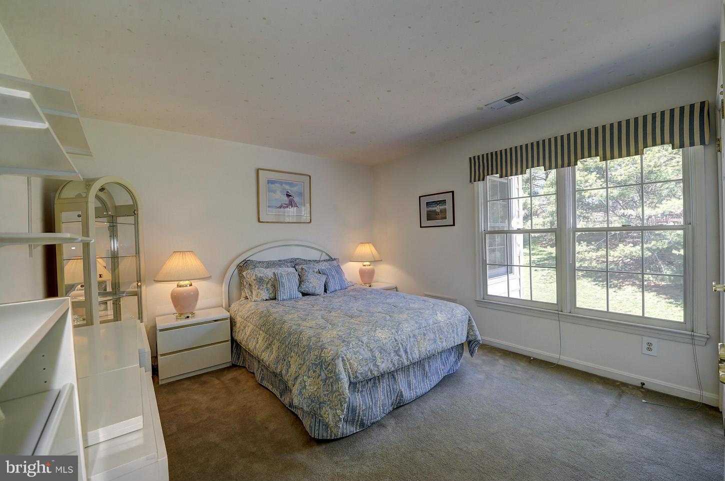 9706 Middleton Ridge Road Vienna, VA 22182 - Photo 21 of 30 Bedroom 3