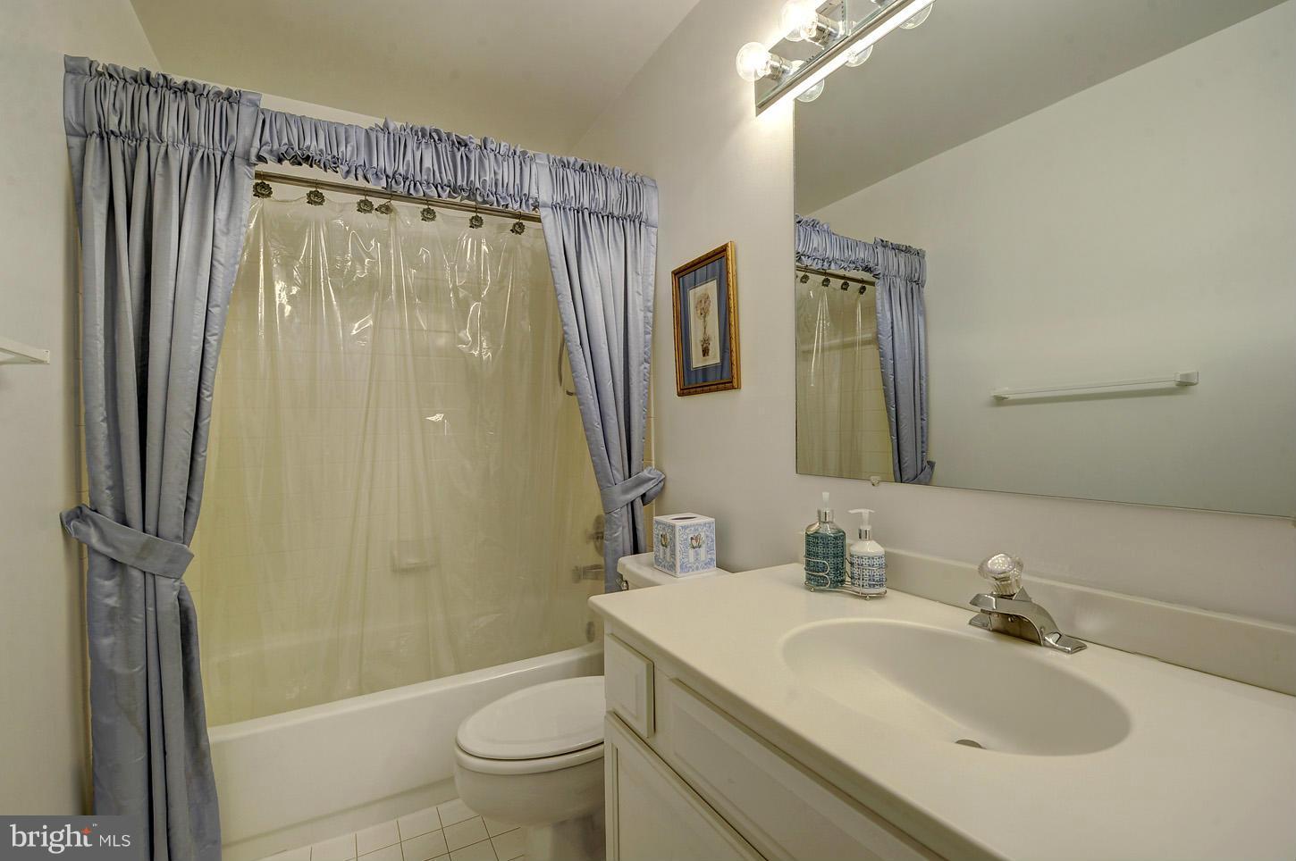 9706 Middleton Ridge Road Vienna, VA 22182 - Photo 22 of 30 Bath 2