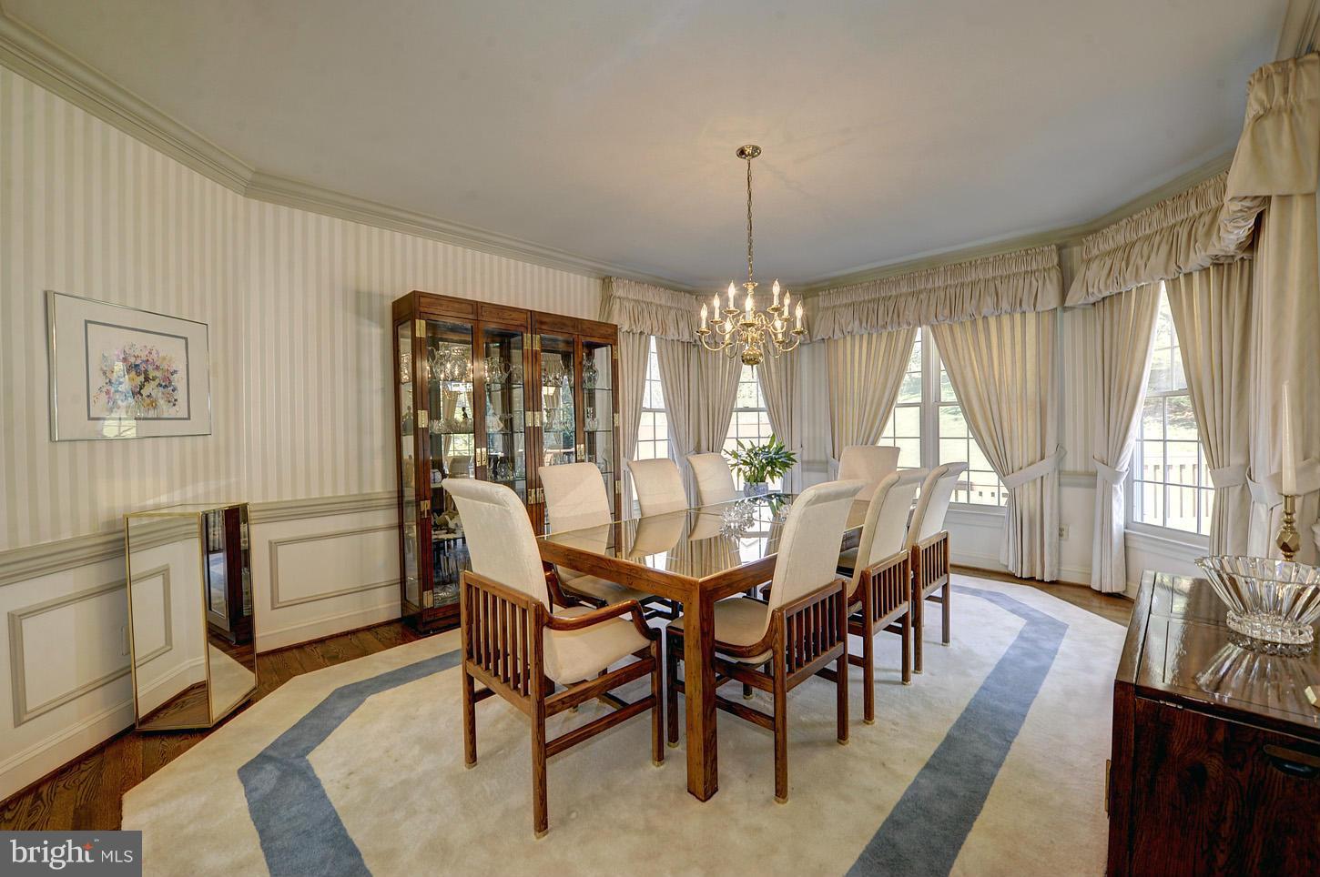 9706 Middleton Ridge Road Vienna, VA 22182 - Photo 9 of 30 Dining Room