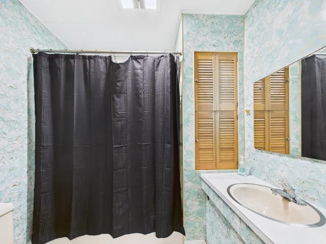 $149,900 | 187 Main Street, Van Buren, ME 04785