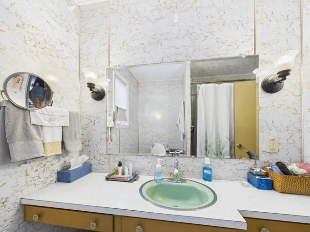 $149,900 | 187 Main Street, Van Buren, ME 04785