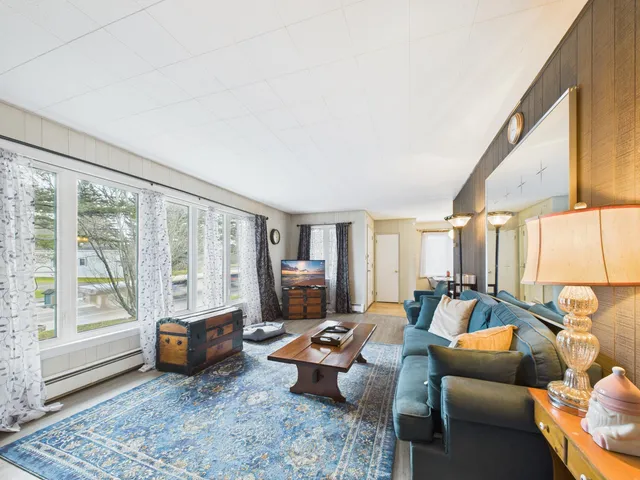 $149,900 | 187 Main Street, Van Buren, ME 04785