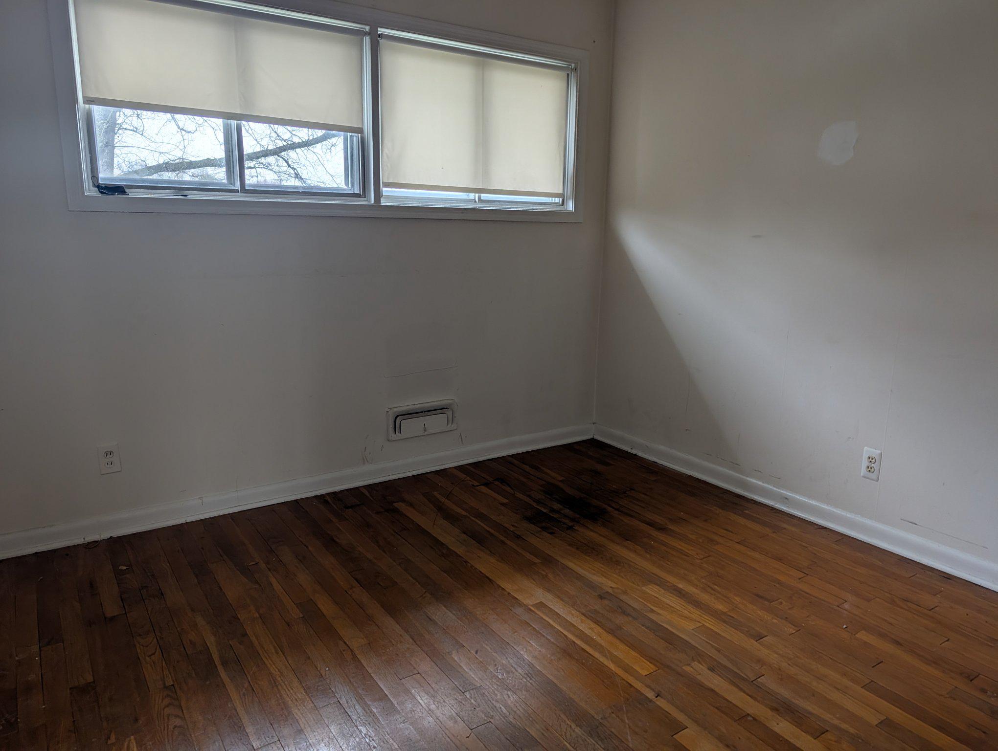 25 Margate Road Lutherville-Timonium, MD 21093 - Photo 13 of 16 3rd bedroom