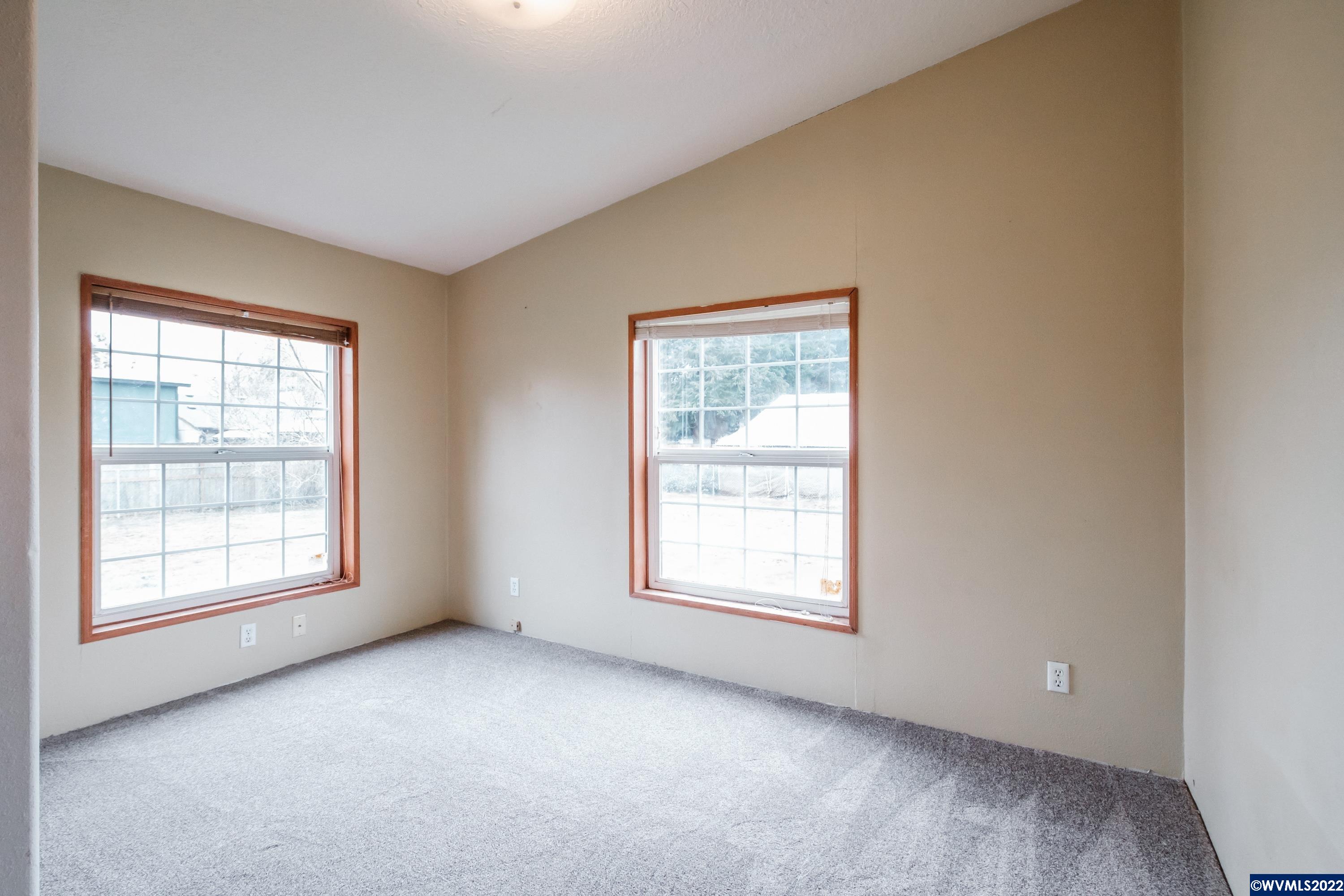 1012 Baxter Road Salem, OR 97306 - Photo 28 of 34