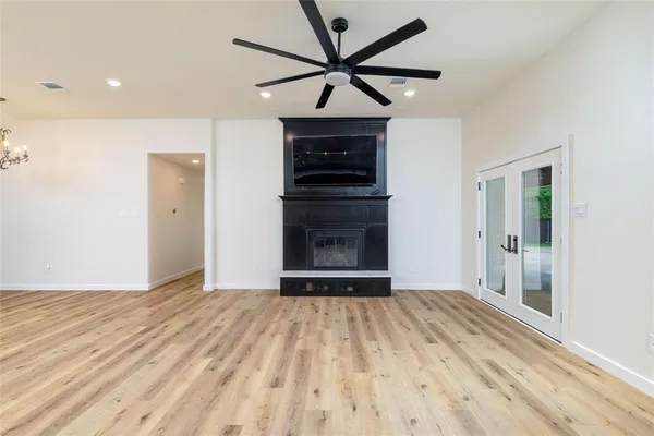 $398,000 | 3705 Wren Avenue, Fort Worth, TX 76133