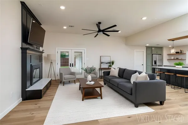 $398,000 | 3705 Wren Avenue, Fort Worth, TX 76133