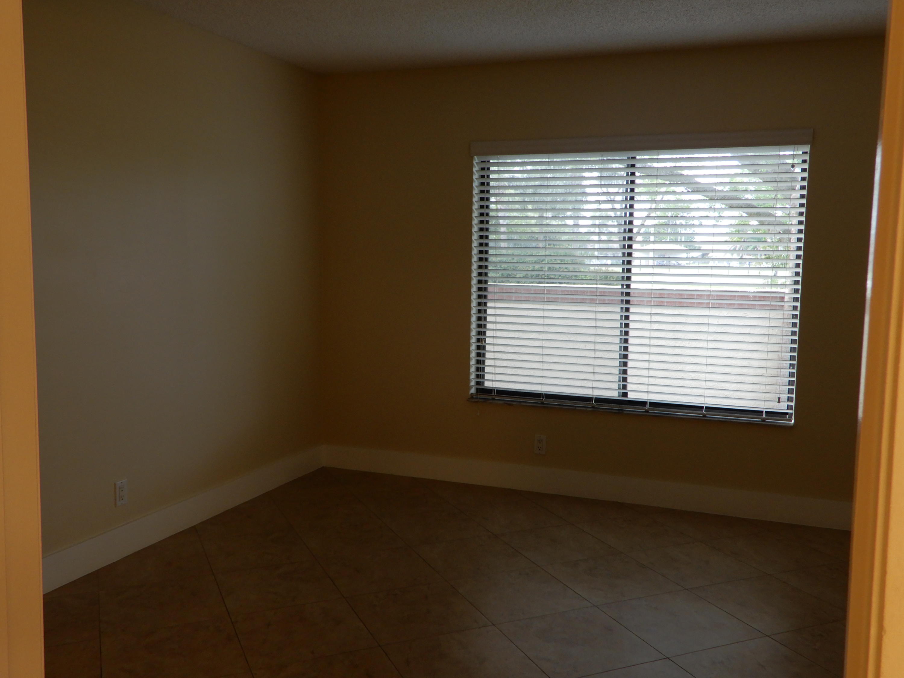 6585 Somerset Drive, Unit 102 Boca Raton, FL 33433 - Photo 11 of 17 11.