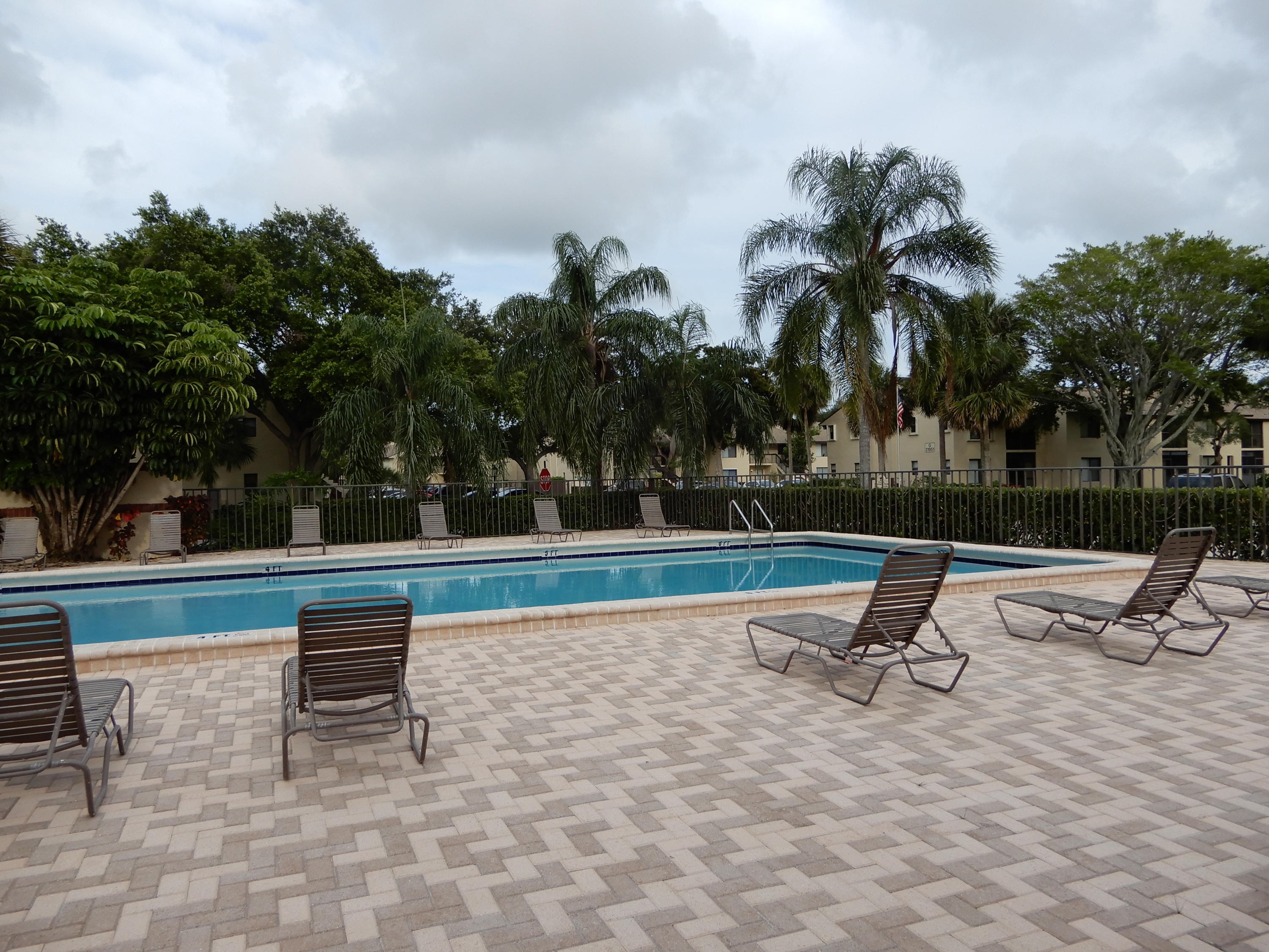 6585 Somerset Drive, Unit 102 Boca Raton, FL 33433 - Photo 15 of 17 15.