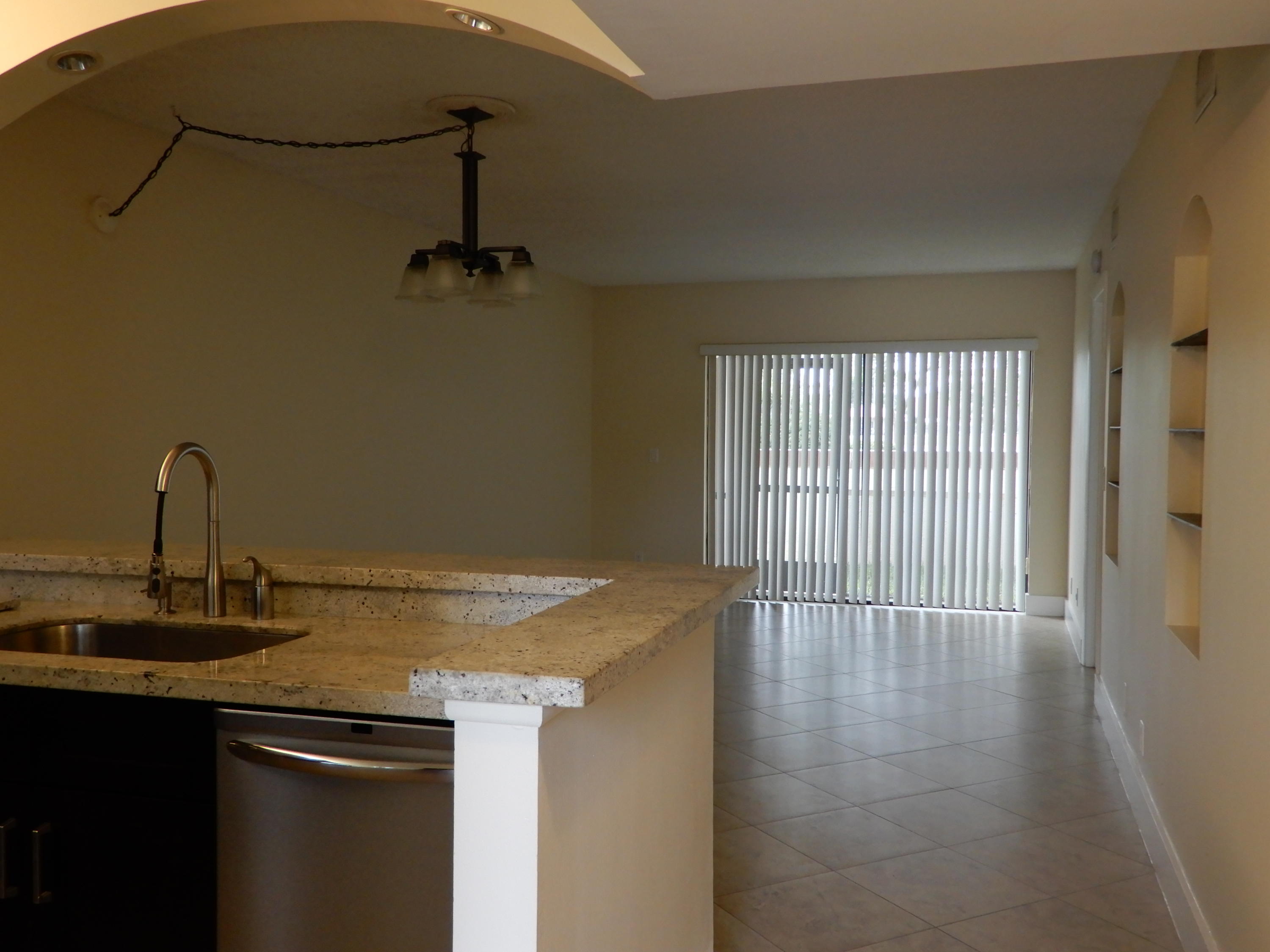 6585 Somerset Drive, Unit 102 Boca Raton, FL 33433 - Photo 7 of 17 7.