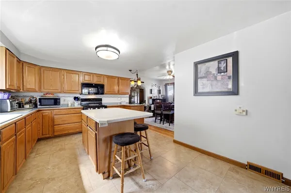 $155,000 | 295 Weimar Street, Buffalo, NY 14206