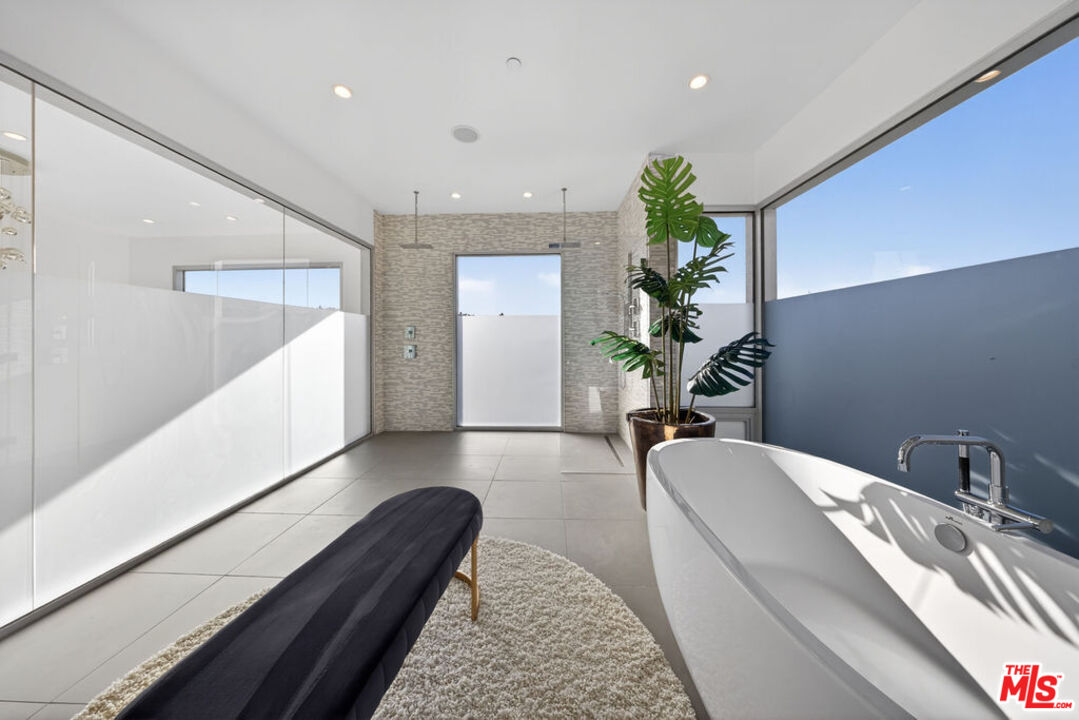 9716 Oak Pass Road Beverly Hills, CA 90210 - Photo 49 of 73
