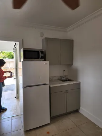 $1,400 | 8871 Northwest 15th Street, Pembroke Pines, FL 33024