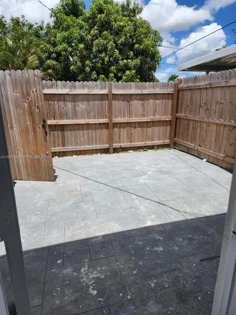 $1,400 | 8871 Northwest 15th Street, Pembroke Pines, FL 33024