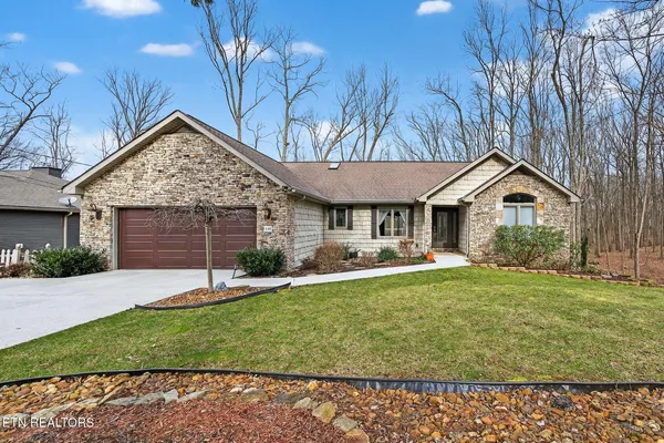 $649,000 | 122 Pineridge Loop, Crossville, TN 38558