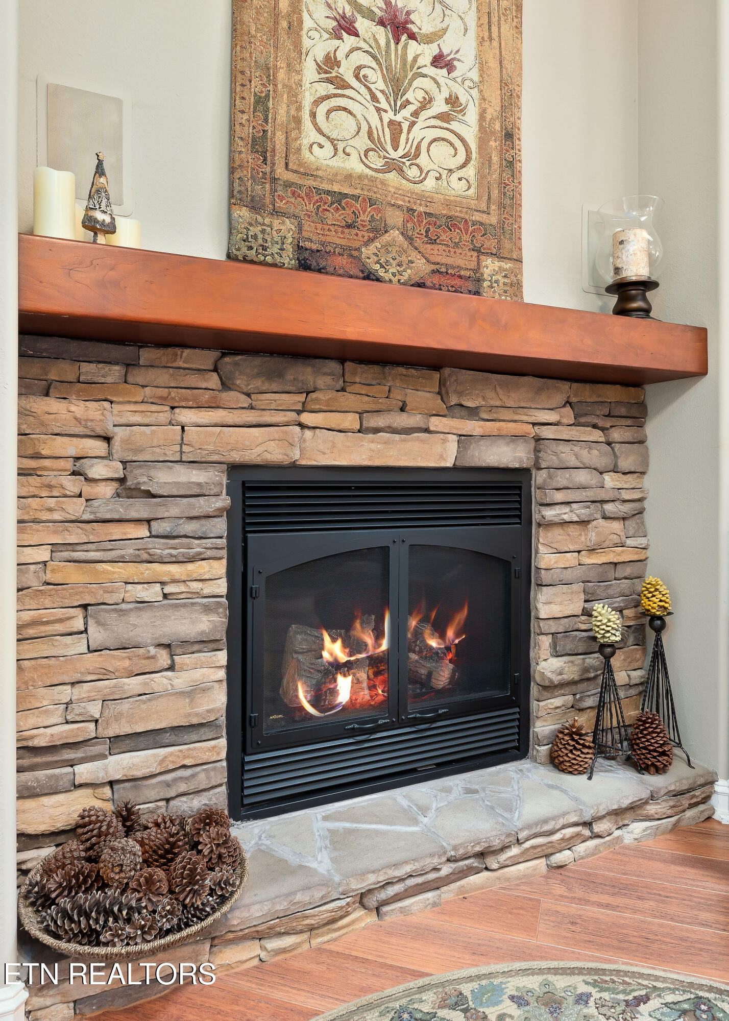 122 Pineridge Loop Crossville, TN 38558 - Photo 12 of 55 Stacked Stone Fireplace