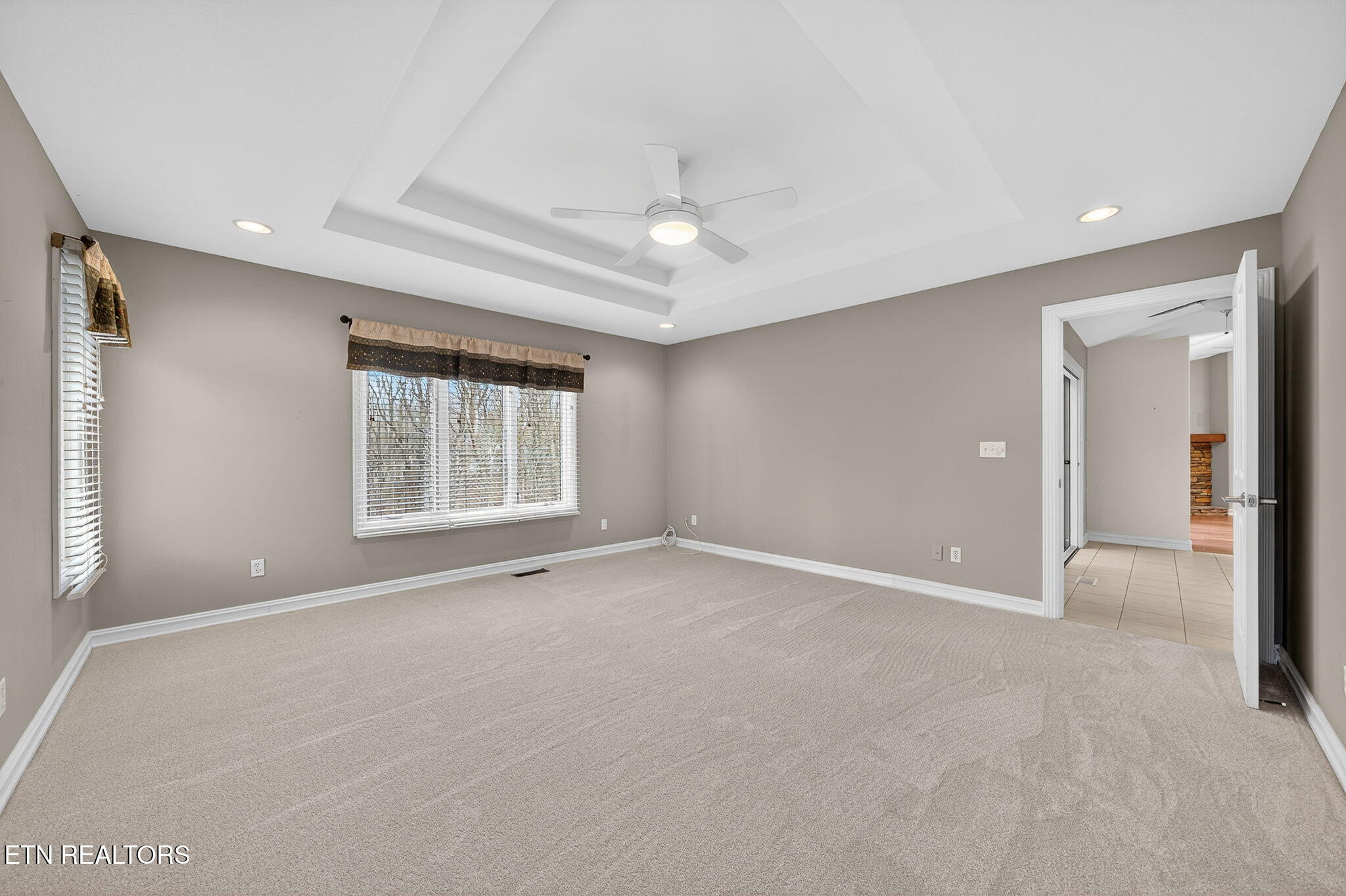 122 Pineridge Loop Crossville, TN 38558 - Photo 29 of 58 Primary Bedroom