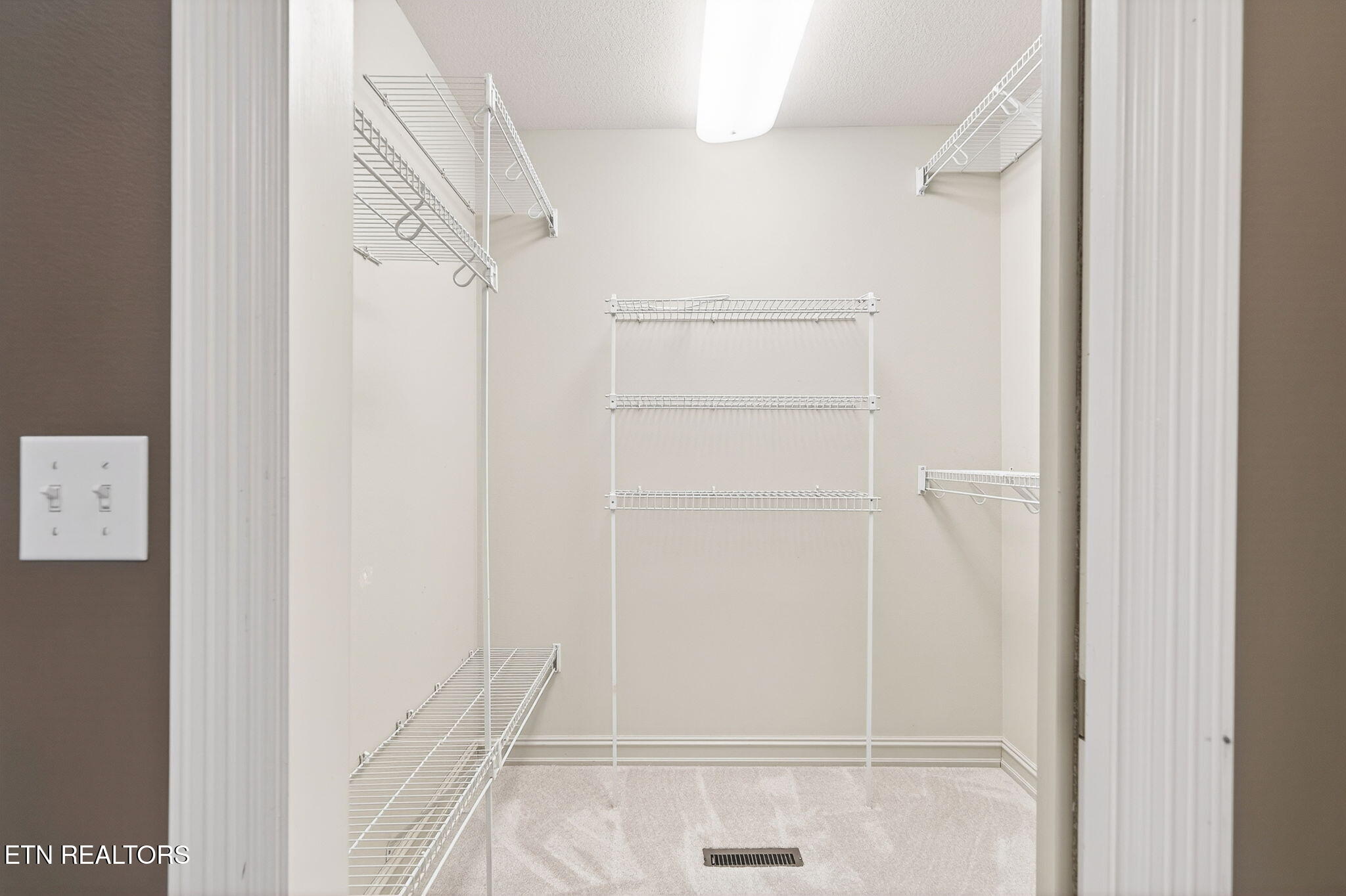 122 Pineridge Loop Crossville, TN 38558 - Photo 31 of 58 Primary Closet 1 of 2Bathroom