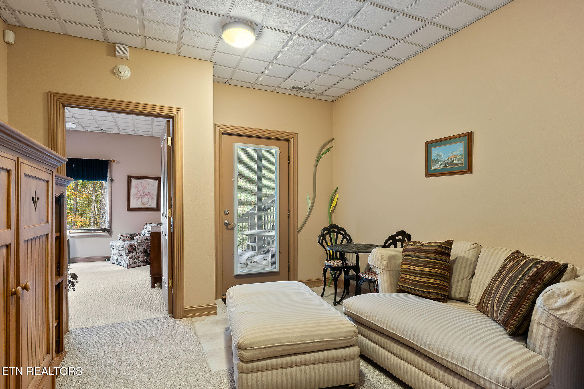 122 Pineridge Loop Crossville, TN 38558 - Photo 38 of 55 Lower Level Living Area