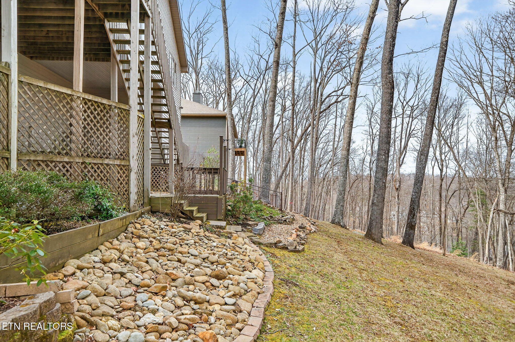 122 Pineridge Loop Crossville, TN 38558 - Photo 9 of 58 122 Pineridge Loop
