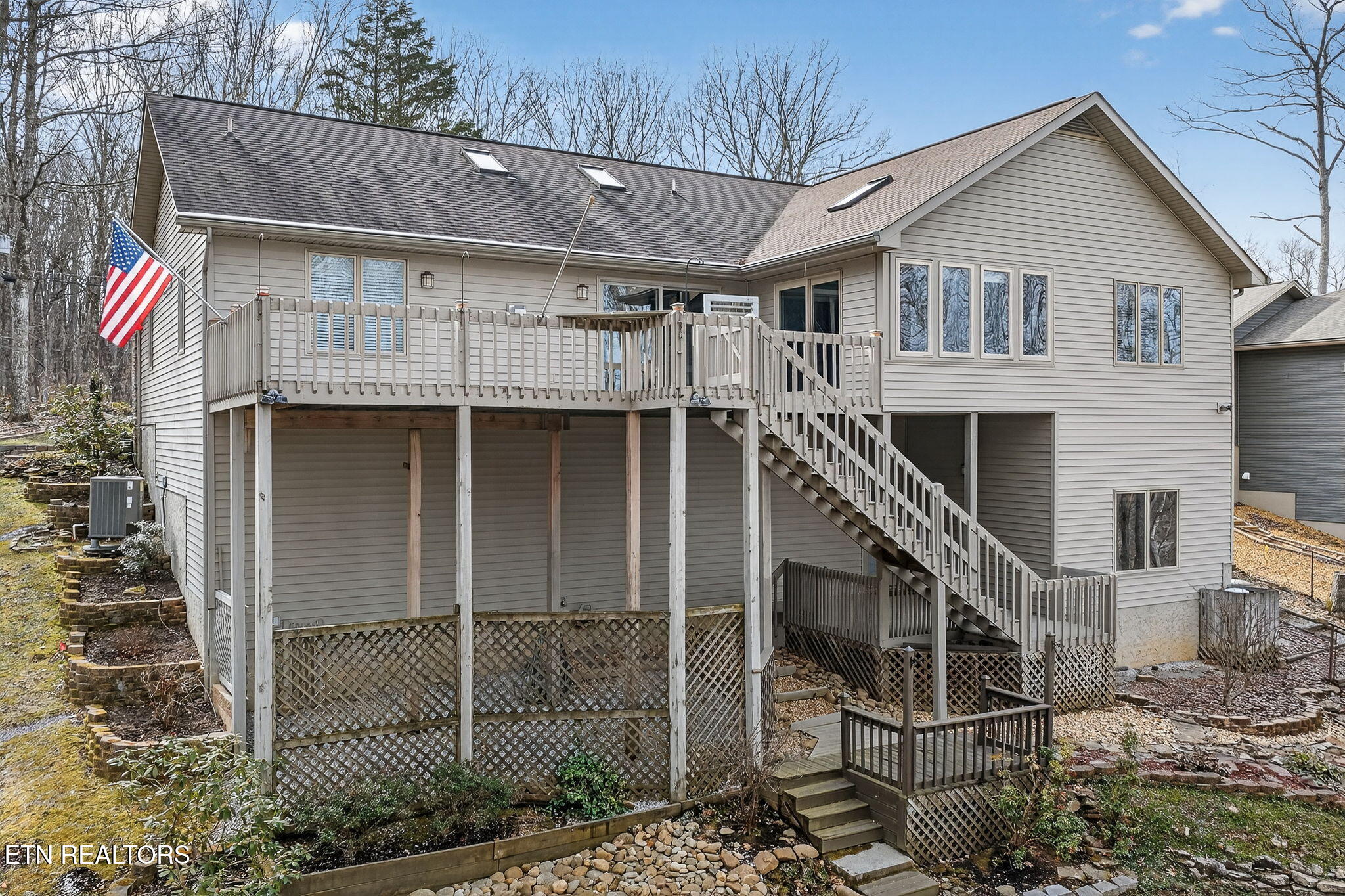 122 Pineridge Loop Crossville, TN 38558 - Photo 10 of 58 122 Pineridge Loop