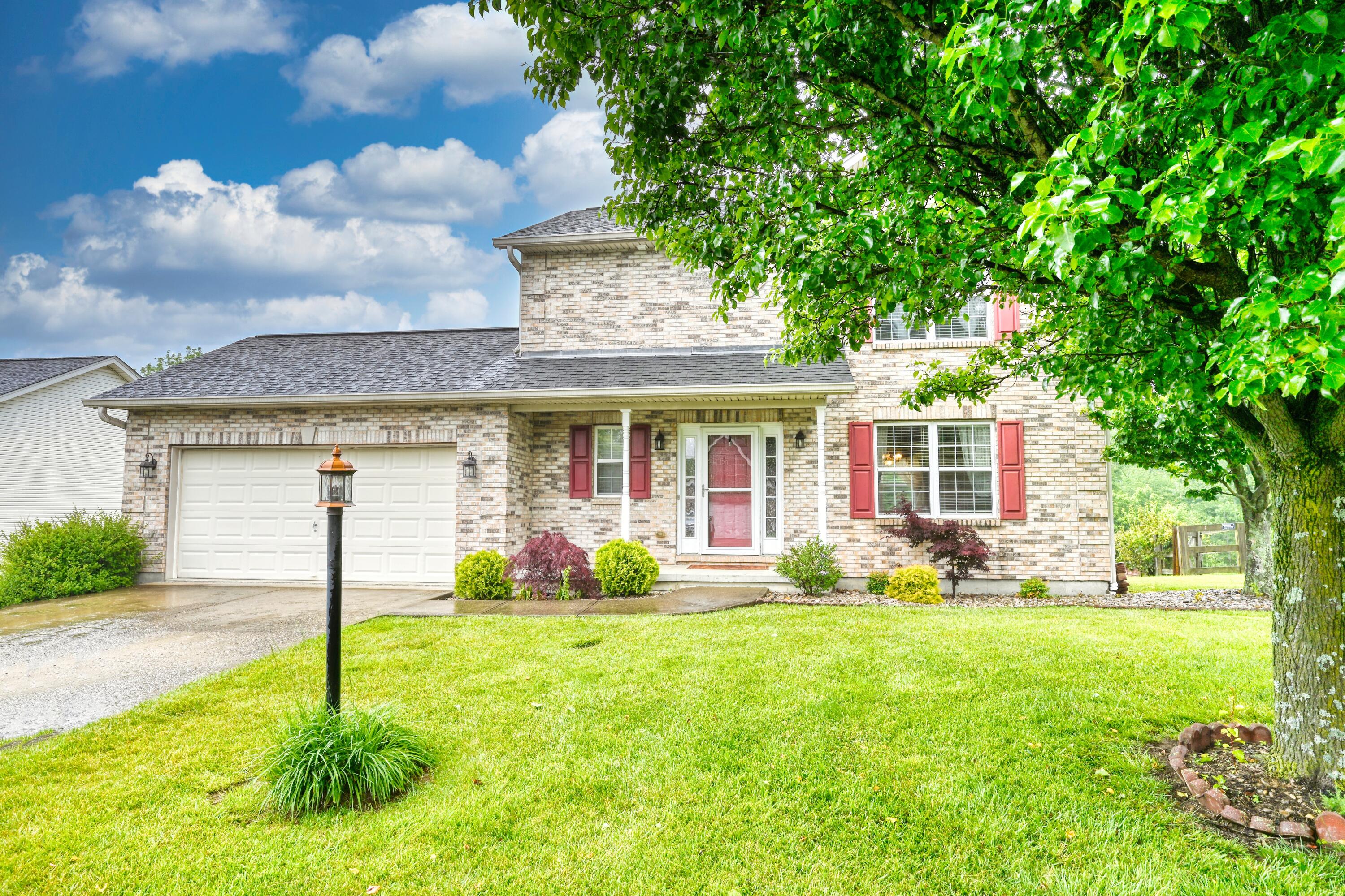 415 Claiborne Drive Dry Ridge, KY 41035 - Photo 2 of 35