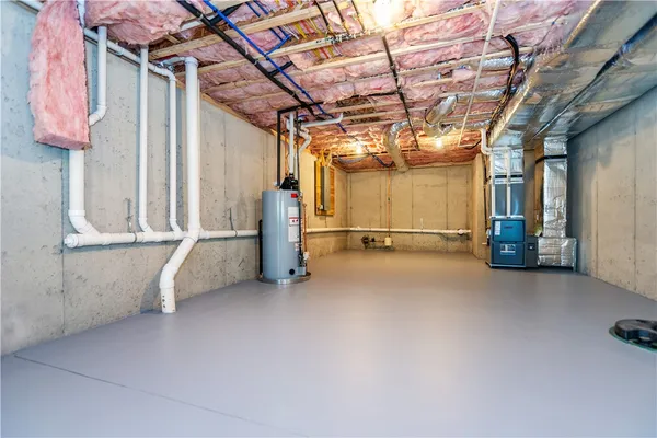 $975,000 | 19 Hampton Road, Unit 69, Coventry, RI 02816