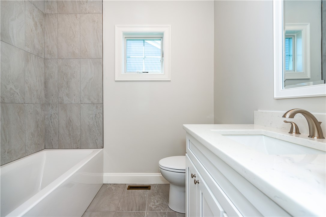 19 Hampton Road, Unit 69 Coventry, RI 02816 - Photo 7 of 49 Photos of similar models