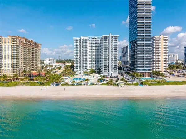 $450,000 | 2030 South Ocean Drive, Unit 816, Hallandale Beach, FL 33009