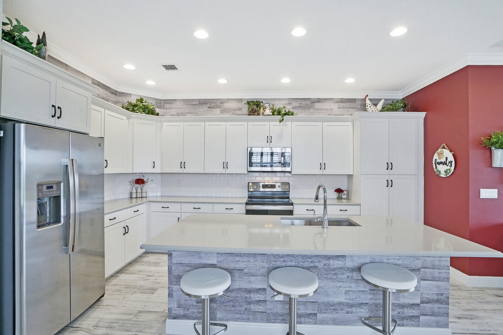 5473 Starfish Road Westlake, FL 33470 - Photo 15 of 33 Kitchen