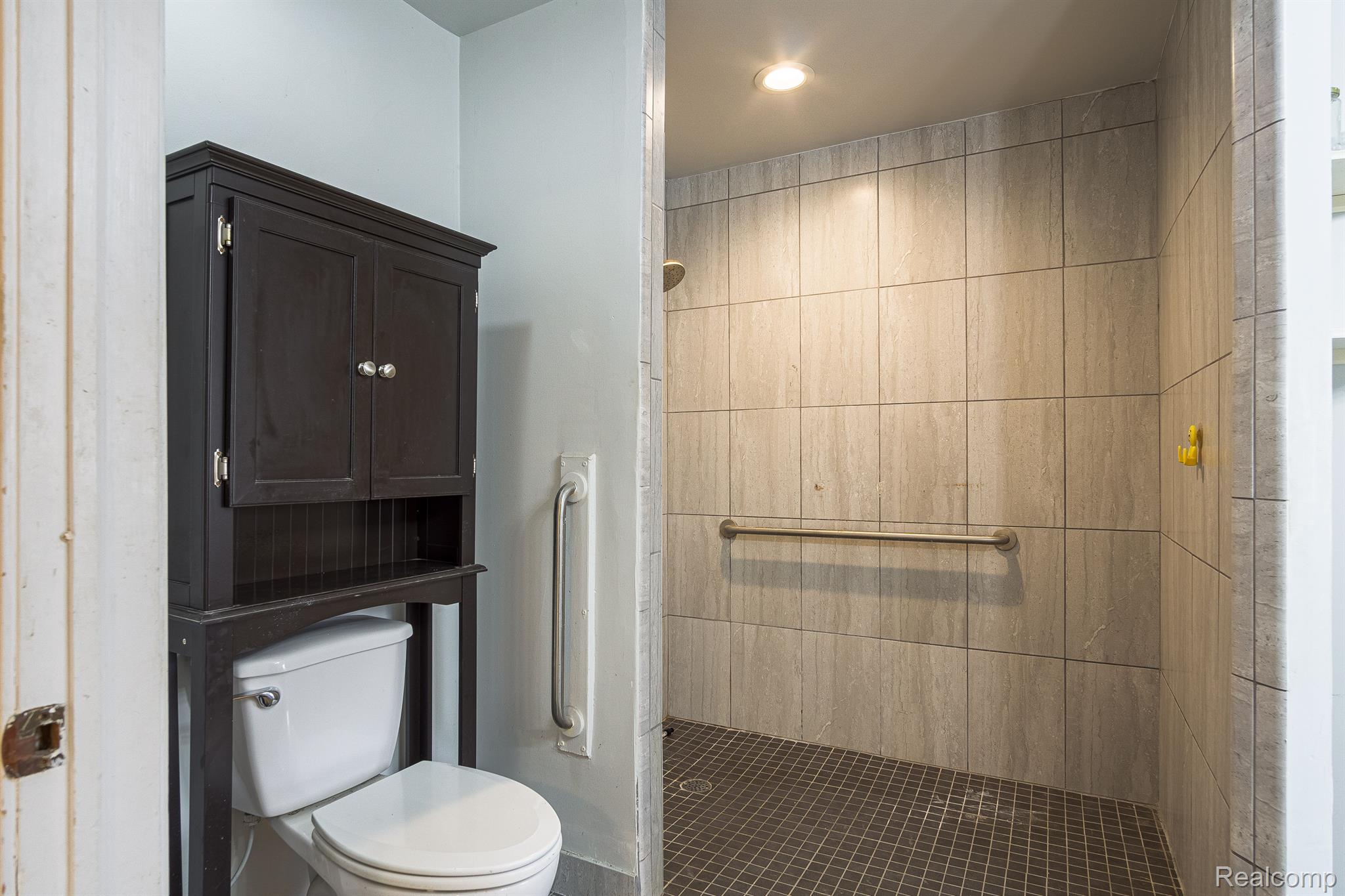 3427 Crooks Road Rochester, MI 48309 - Photo 16 of 29 Gallery Image 16
