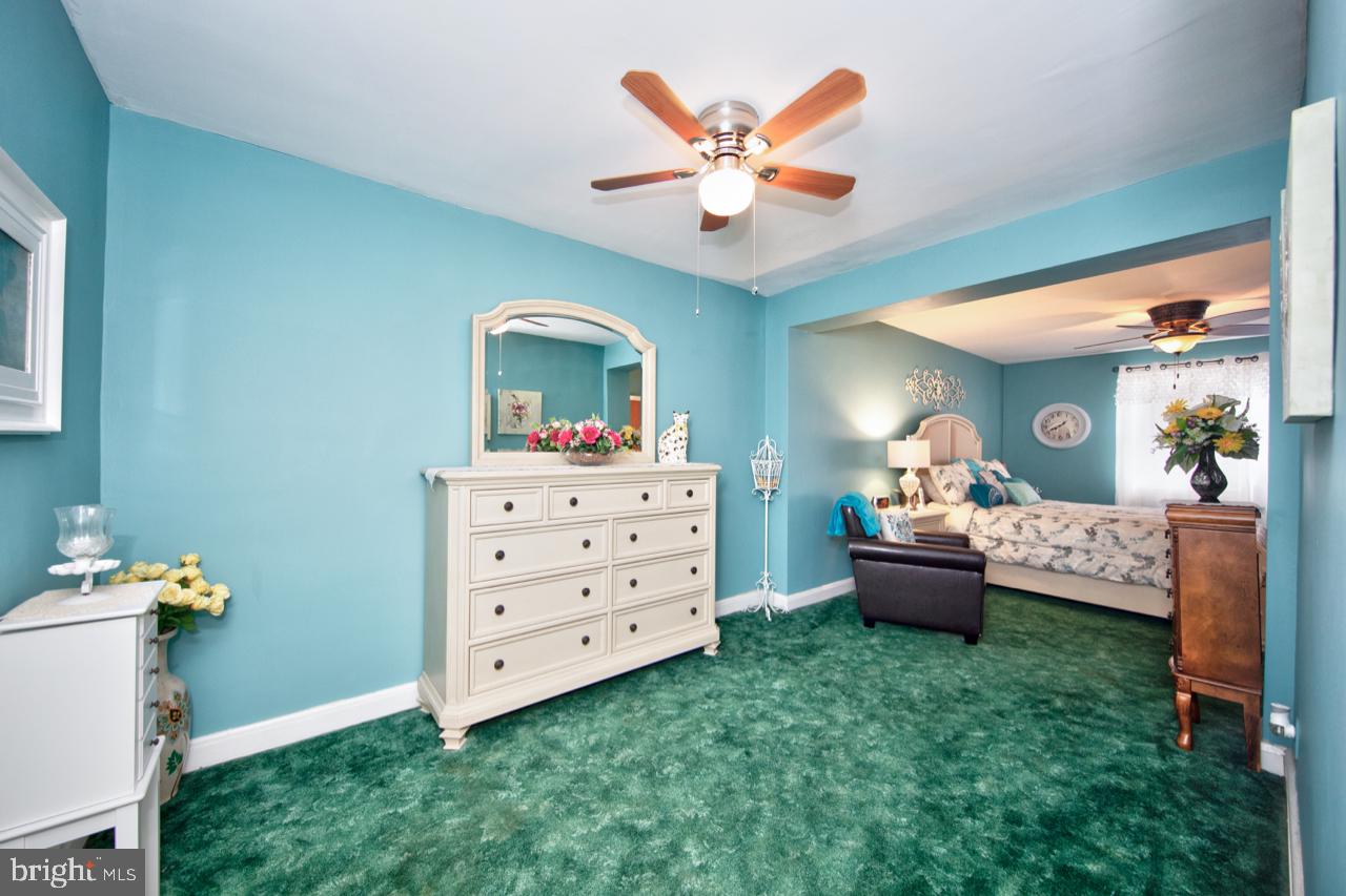 58 Wiltshire Road Baltimore, MD 21221 - Photo 17 of 26 Huge master Bedroom!