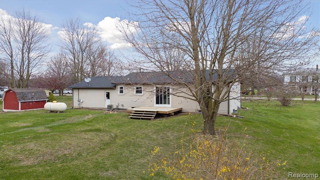 5469 Hogback Road Fowlerville, MI 48836 - Photo 32 of 39