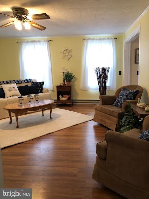 4690 Tyaskin Road Tyaskin, MD 21865 - Photo 16 of 36 Living room view from kitchen door way