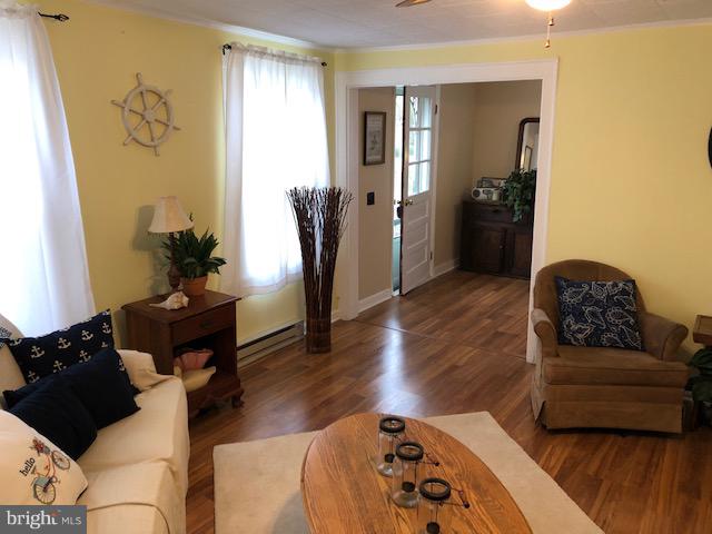 4690 Tyaskin Road Tyaskin, MD 21865 - Photo 17 of 36 view from Living room back to foyer