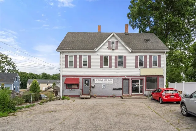 $1,950 | 41 Summer Street, Unit B, Kingston, MA 02364