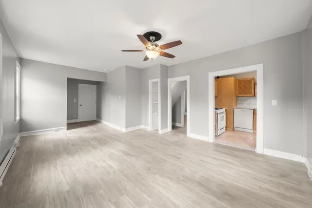 $1,950 | 41 Summer Street, Unit B, Kingston, MA 02364