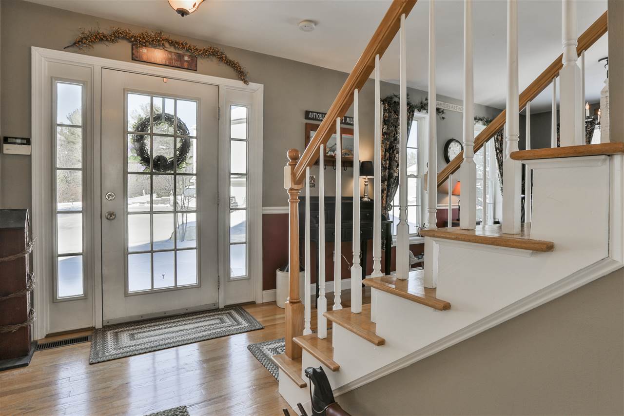 31 Autumn Woods Road Salem, NH 03079 - Photo 2 of 39