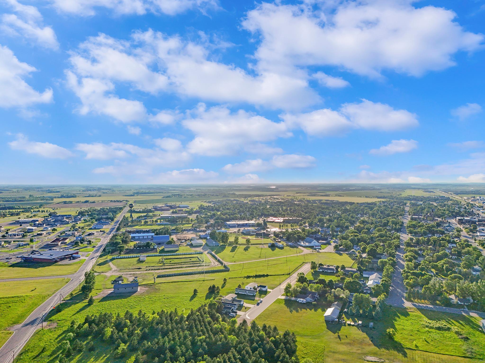 707 4th Street Southeast Perham, MN 56573 - Photo 8 of 10