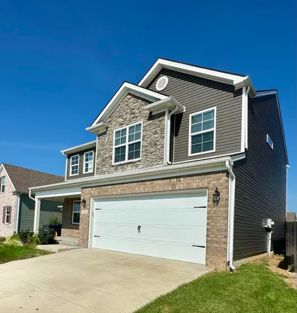 $2,400 | 2392 Huntly Place, Lexington, KY 40511