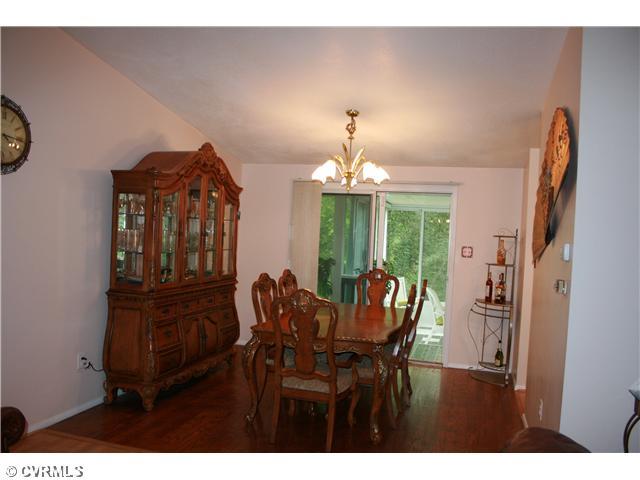 Dining Room - Looking toward Sun Room