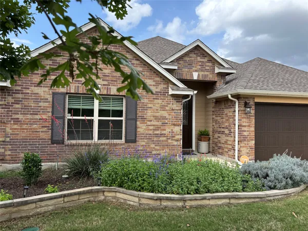 $415,000 | 831 Oyster Creek, Buda, TX 78610