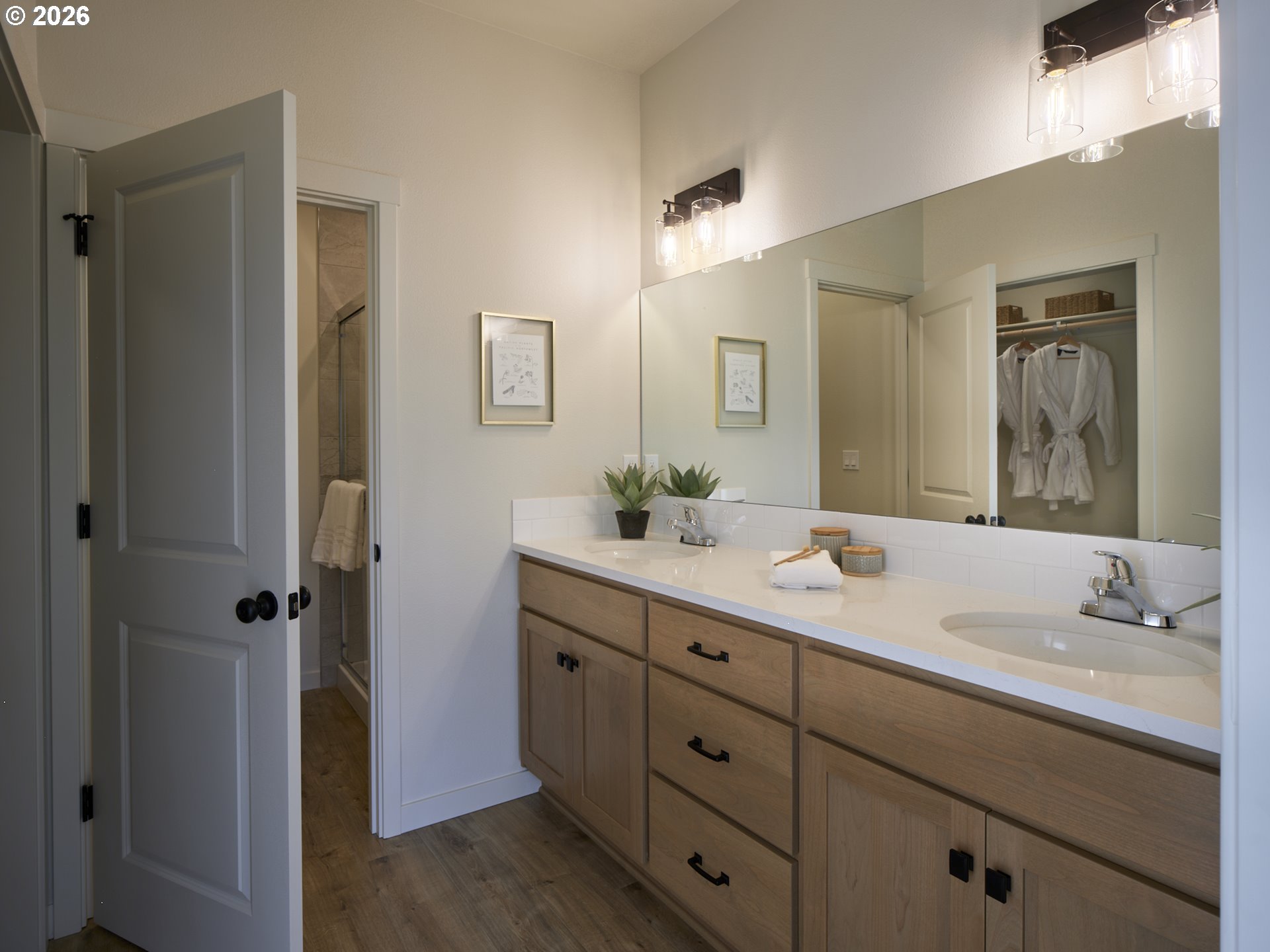 1834 Rose Valley Road Kelso, WA 98626 - Photo 36 of 40 Primary Bedroom