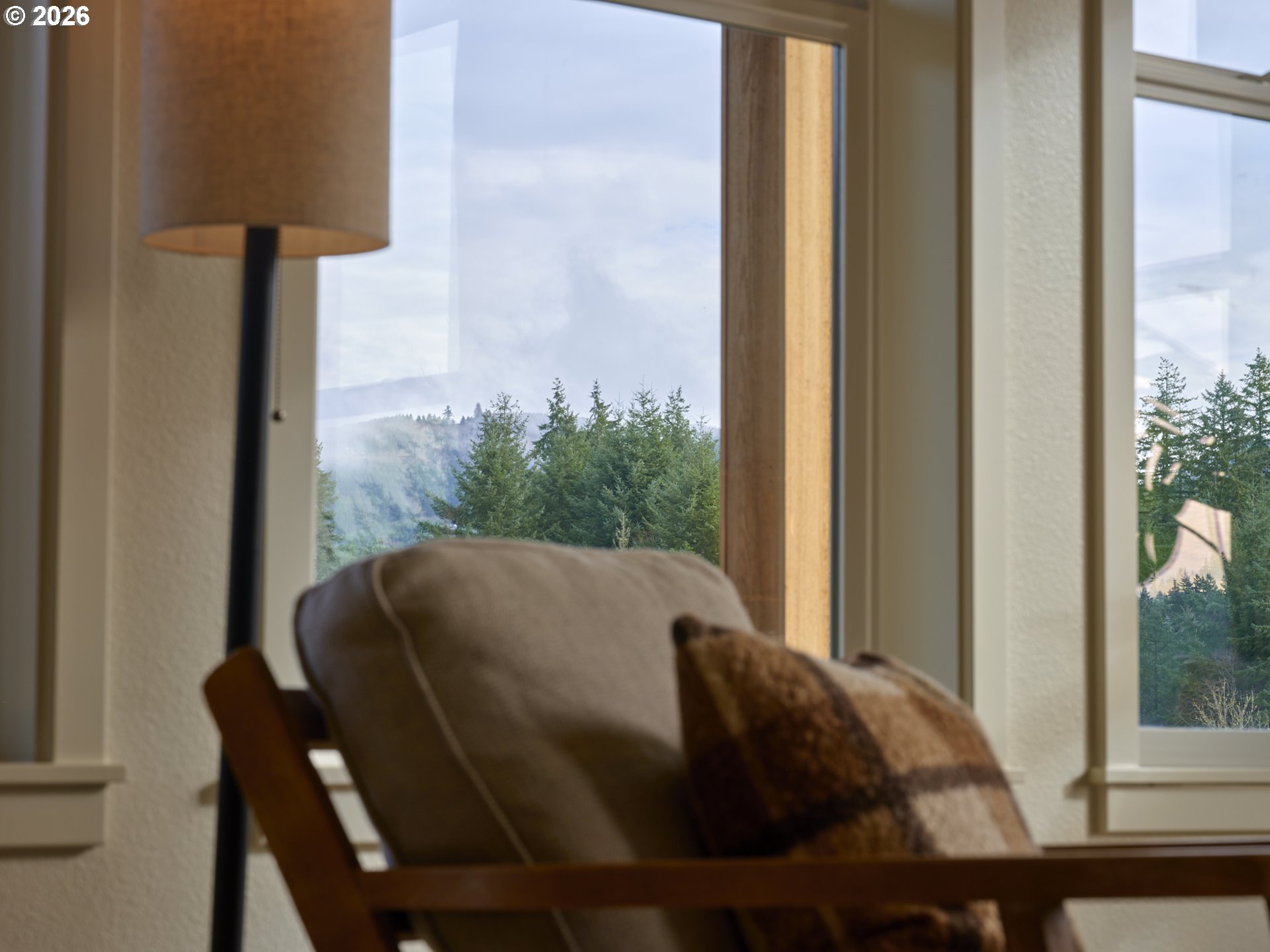 1834 Rose Valley Road Kelso, WA 98626 - Photo 8 of 40 Living Room