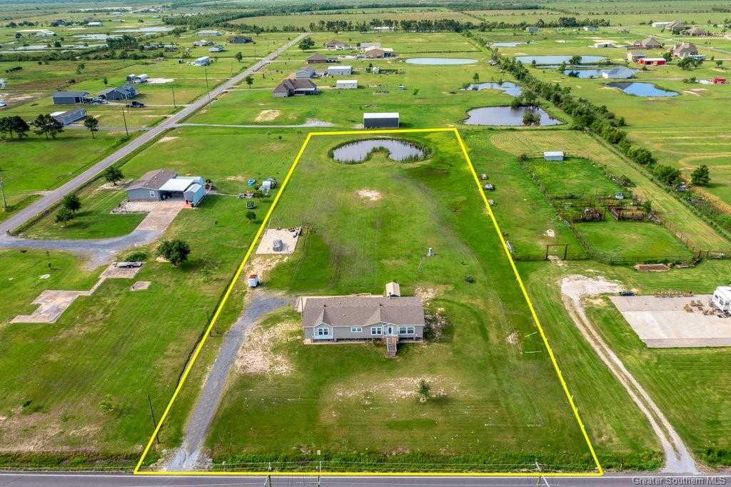 445 Parish Line Road Lake Charles, LA 70607 - Photo 3 of 30