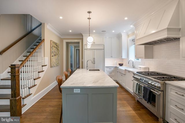 $4,400,000 | 9 West Irving Street, Chevy Chase, MD 20815